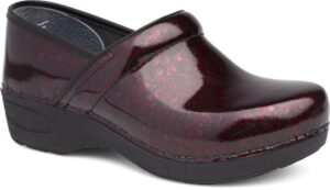 Barking Dog Shoes reviews and recommends the best footwear for people with various foot issues (as well as for women with average feet for whom comfort is a high priority).