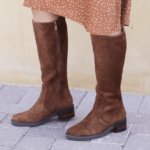 Barking Dog Shoes reviews and recommends the best footwear for people with various foot issues (as well as for women with average feet for whom comfort is a high priority).