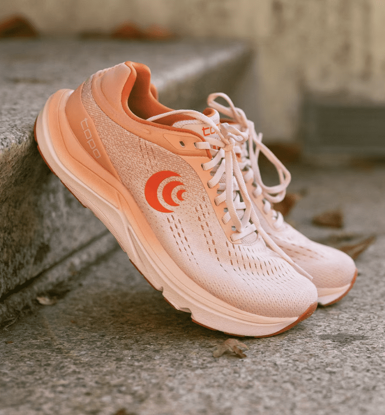 Barking Dog Shoes reviews and recommends the best footwear for people with various foot issues (as well as for women with average feet for whom comfort is a high priority).